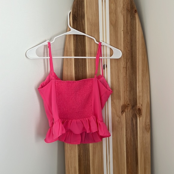 Revolve Pink Crop - Picture 3 of 3